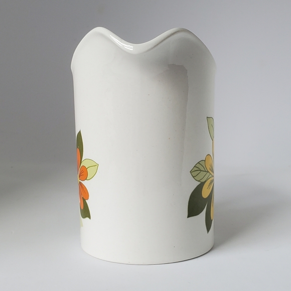 Vintage Johnson Brothers Ironstone Flower Creamer/Milk Jug - Picture 3 of 9